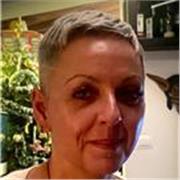 Diplomata all'istituto tecnico con svariate esperienze alle spalle propone lezioni di matematica