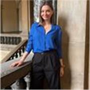 Étudiante en Master 1 de droit à Strasbourg, je donne des cours en ligne de français, langues et aide aux devoirs.

