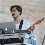 Doy clases de guitarra música popular. Jazz/Neo Soul/ Funk/ Rock