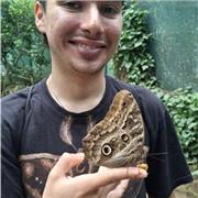 Titulado en bioquimica y ciencias biomédicas, con amplios conocimientos de ciencias naturales, matemáticas y física