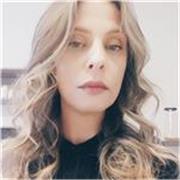 Docente esperto, impartisce lezioni di fotografia in Italiano e Inglese