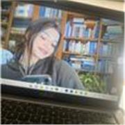 Estudiante de FP de dietética y con facilidad para los idiomas.