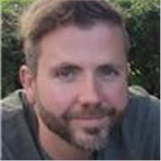 Certified tutor and Oxford graduate teaching academic, professional and conversational English to students in the UK