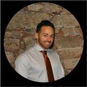 Profesor de matemáticas apto para primaria. Otras opciones.