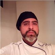 Dictó clases de cocina internacional