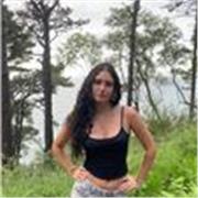 Soy una persona muy disciplinada con mucha paciencia y me considero muy amable. Voy a estudiar magisterio y pedagogía. 