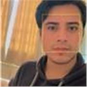 Ingeniero industrial enseñando matematicas