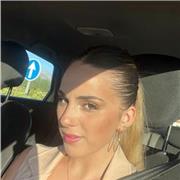 Profesora de lengua e inglés imparte clases a niños de todas las edades hasta bachillerato