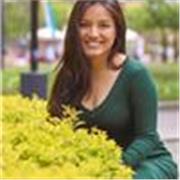 Profesora de francés, con experiencia en el sector d ela moda y venta