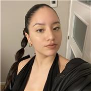 Soy una persona proactiva y comprometida, con ganas de enseñar. Me gustaría dar clases a primaria o a la ESO.