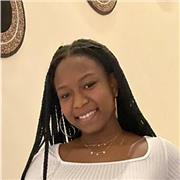 Tuteur pour l’aide aux devoirs et le soutien scolaire donne des cours de Maths aux élèves de primaire et collège