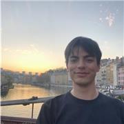 Étudiant en classe préparatoire BL (Lettres et Sciences économiques et sociales)