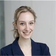 Studentessa di Economia e Management al terzo anno, diplomata in scienze umane, offre ripetizioni