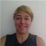 I give private lessons tailored to your objectives and level of learning.