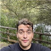 Amante de la historia y apasionado de ayudar a las personas a comprenderla