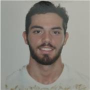 Me dirijo a cada alumno de acuerdo a la dificultad que tendría para realizar la tarea o estudiar la materia