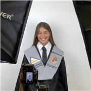 Soy estudiante de 4 grado de enfermería y doy clases de repaso o apoyo a niños que cursen primaria o la ESO, presencial u online