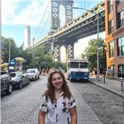 Docente di Lingua e Letteratura Inglese fornisce ripetizioni e lezioni individuali a studenti, universitari e adulti