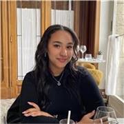 Professeure native de français, diplômée d’une Licence LEA, offre des cours particuliers de français en ligne pour un public non francophone et des cours d’anglais pour tous !