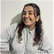 Profesora de Marketing y publicidad que imparte clase a todas las edades