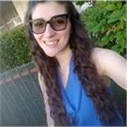 Me defino como una persona apasionada por los idiomas, empática y con una gran vocación por la enseñanza. Soy graduada en Lenguas 