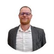 La gestion d’une entreprise s’apprend avant tout sur le terrain.Fort de mes expériences variées je suis prêt à vous aider.