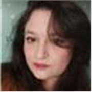 Docente in Storia dell'Arte e Immagine con base a Napoli. Mi approccio alla materia con dinamismo e innovazione