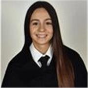 Profesora de apoyo escolar, estudiante de la universidad