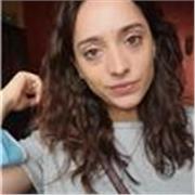 a tutti mi chiamo Luna e offro lezione a chiunque volesse apprendere la lingua Italiana :)