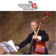 Maestro di musica con qualifica in professore d'orchestra e più di 30 anni di esperienza e militanza in band rock insegna chitarra acustica, elettrica, basso elettrico e contrabbasso. Musica d'insieme formando gruppi dinamici di lavoro e composizione musi