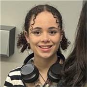 Native English tutor, passionate about history, interested in offering lessons for primary years.