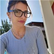 Docente scuola primaria impartisce lezioni di italiano, storia, geografia, inglese e matematica