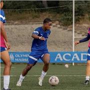 Durant les période de vacances j’ai était faire plusieurs stage à des petits du club du Burel FC