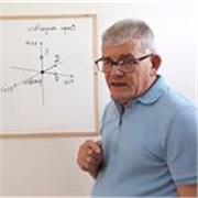 Profesor de física 40 y mas años de experiencia