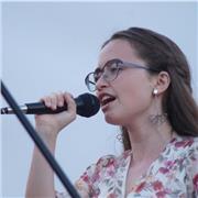 Clases de piano, canto y armonía básica. Experiencia en modalidad jazz y clásica