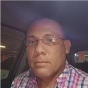 Magister en alta Dirección de Empresas con énfasis universitario que puede aportar liderazgo corporativo