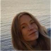 Laureata in Economia con esperienza nel mondo delle ripetizioni, metodo di studio e aiuto compiti