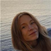 Laureata in Economia con esperienza nel mondo delle ripetizioni, metodo di studio e aiuto compiti