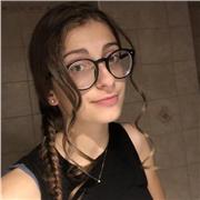 Laureanda in scienze naturali ed impartisco lezioni di materie scientifiche