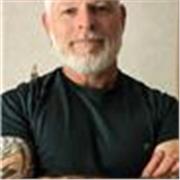 I give private 1-2-1 sessions for people who struggle with weight, fitness a d going to a gym