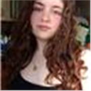 Me defino como una persona proactiva y resolutiva y me gustaría dar clase más a gente de primaria