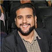 Professor de direito brasileiro para estudantes e profissionais. Fluente em inglês