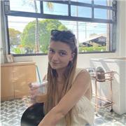 Hola! Soy estudiante de Medicina y tengo el certificado C1 de Cambridge. Puedo dar clases desde nivel preescolar de inglés