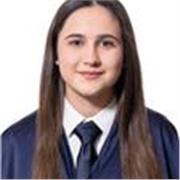 Profesora de apoyo escolar de forma online para matemáticas