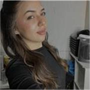 Profesora de todas las materias con nivel de inglés C1 y a la que le encantan los niños