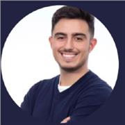 Maestro especializado en Audición y Lenguaje y Pedagogía Terapéutica, con experiencia trabajando con alumnado con NEE