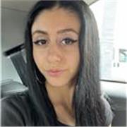 italiana madrelingua da lezioni per far appassionare tutti a questa lingua!