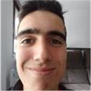Estudiante con español como lengua materna con ganas de enseñar a cualquiera.