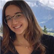 Diciannovenne, studentessa universitaria di Giurisprudenza, offre ripetizioni di latino a ragazzi/e del biennio