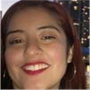 Profesora de Inglés que imparte clases a niños de forma dinámica y divertida